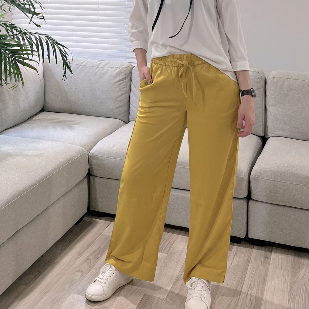 New with tag pants